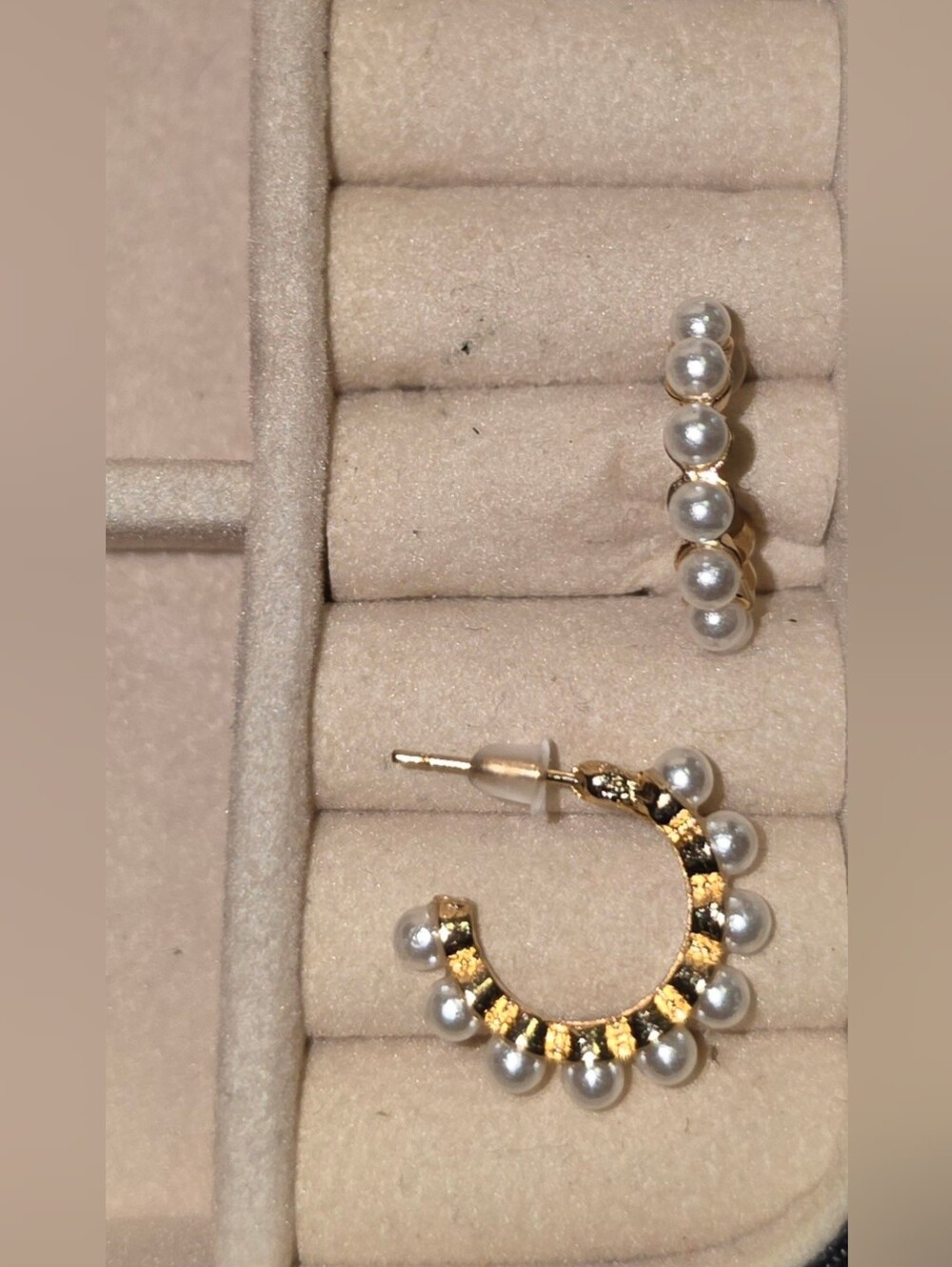 Gold Faux Pearl Hoop Earrings - Classic Faux Pearl Accent BNIB - Picture 3 of 5